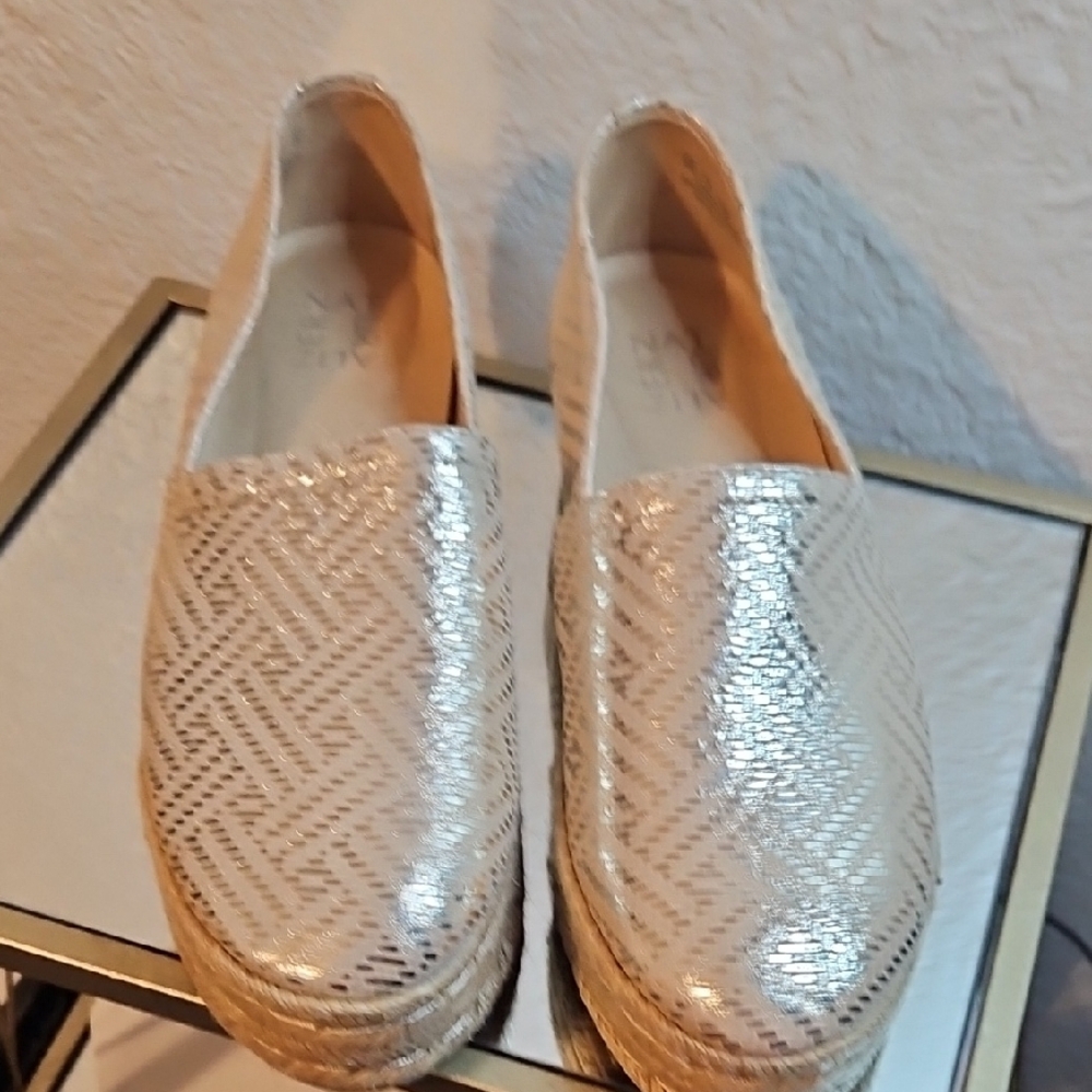 Naturalizer Gold Espadrilles Slip-On Shoes